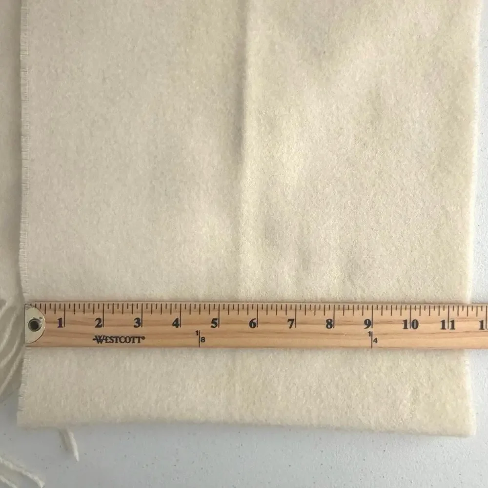 V.FRAAS IVORY 100% cashmere scarf